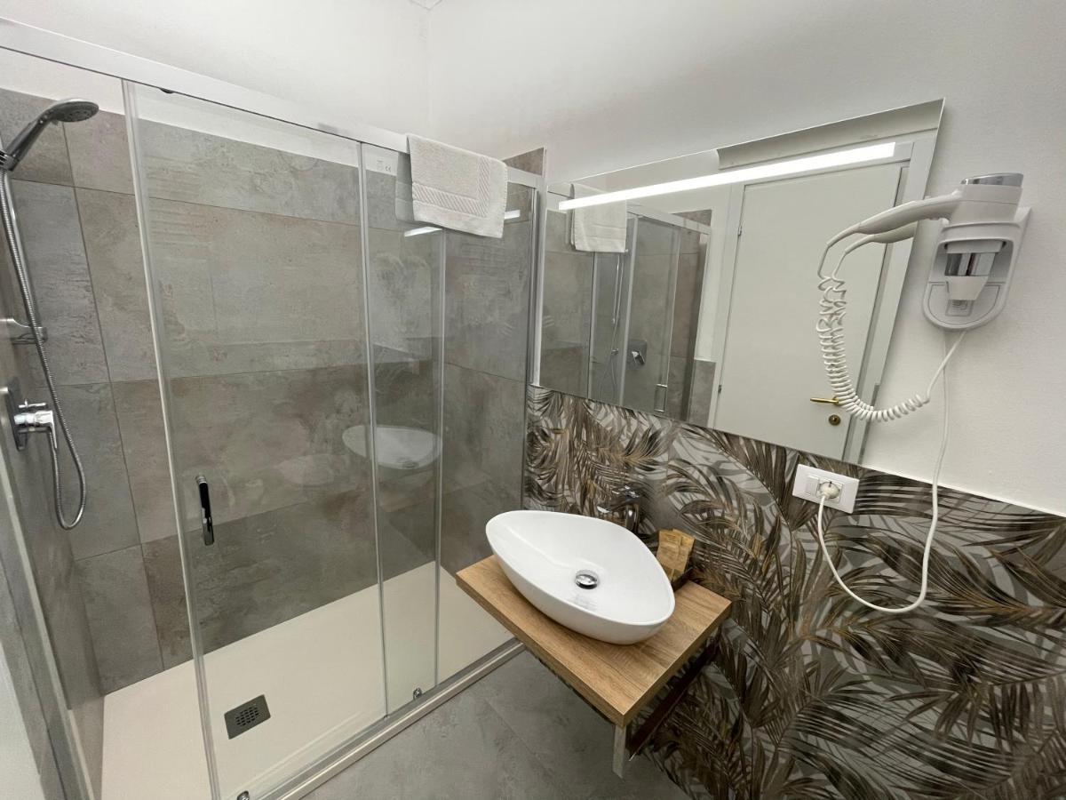 Cavour16 Rent Bedrooms