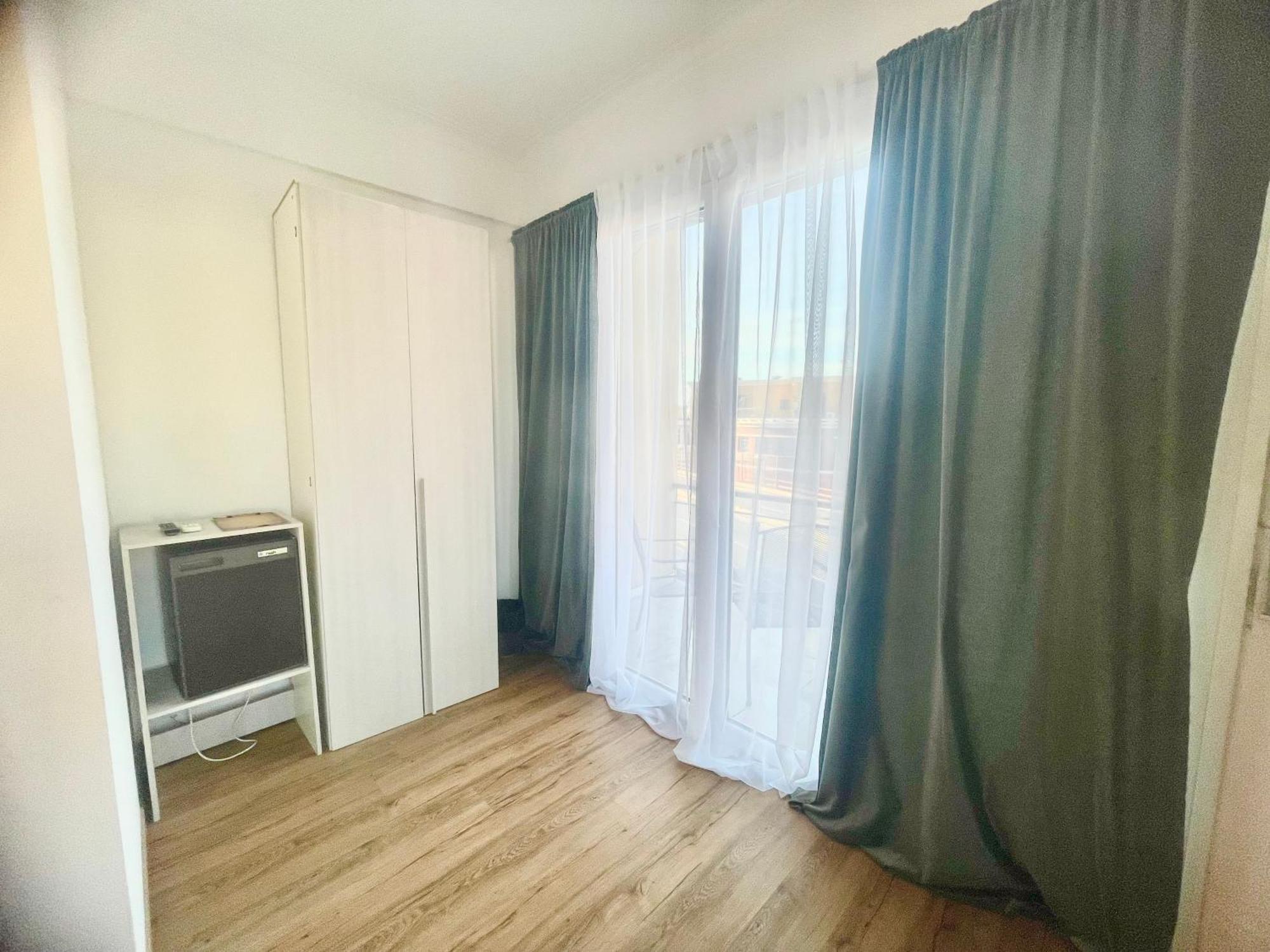 Cavour16 Rent Bedrooms 3*