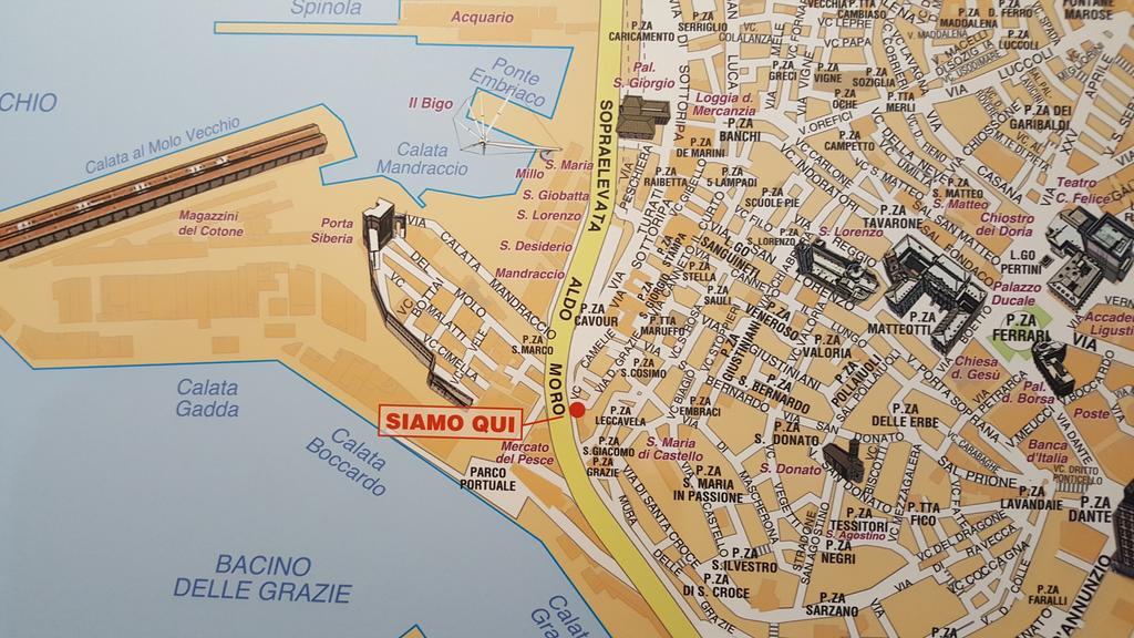 Cavour16 Rent Bedrooms Bed & Breakfast